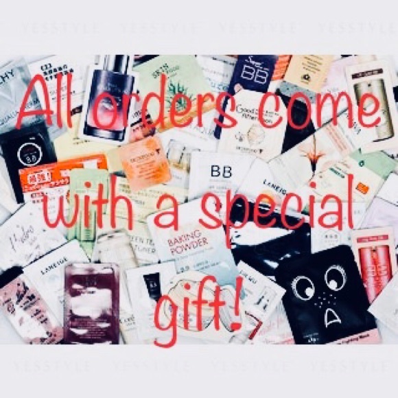 Gift with purchase - Picture 1 of 1